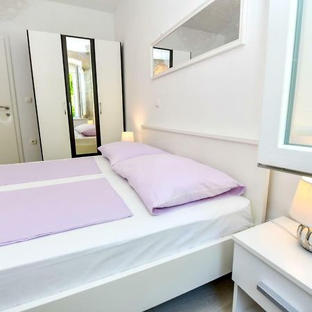Mila Apartment سيني المظهر الخارجي الصورة