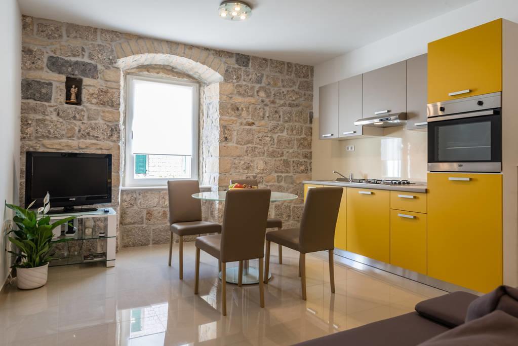 Mila Apartment سيني المظهر الخارجي الصورة